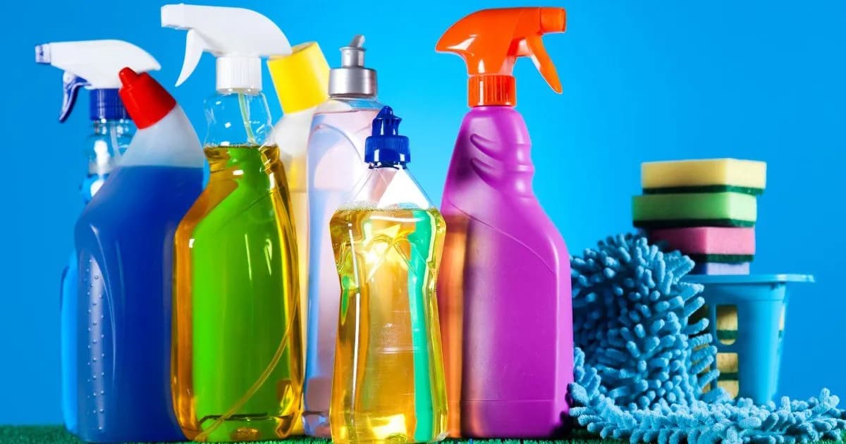 ANMAT prohíbe comercialización de productos de limpieza Agranel por falta de registro