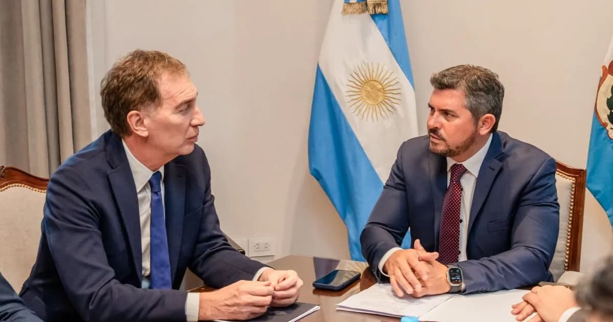 El oficialismo busca apoyo de gobernadores mientras enfrenta recortes en provincias