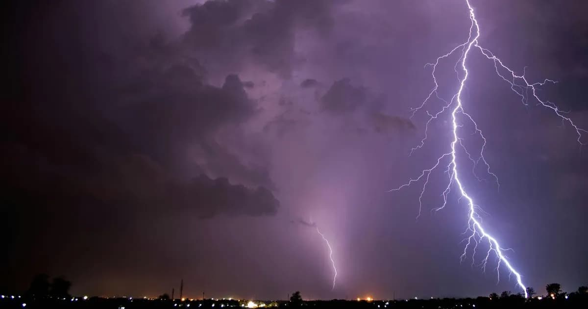 Temporal severo azota el AMBA: inundaciones, granizo y tornados impactan la región
