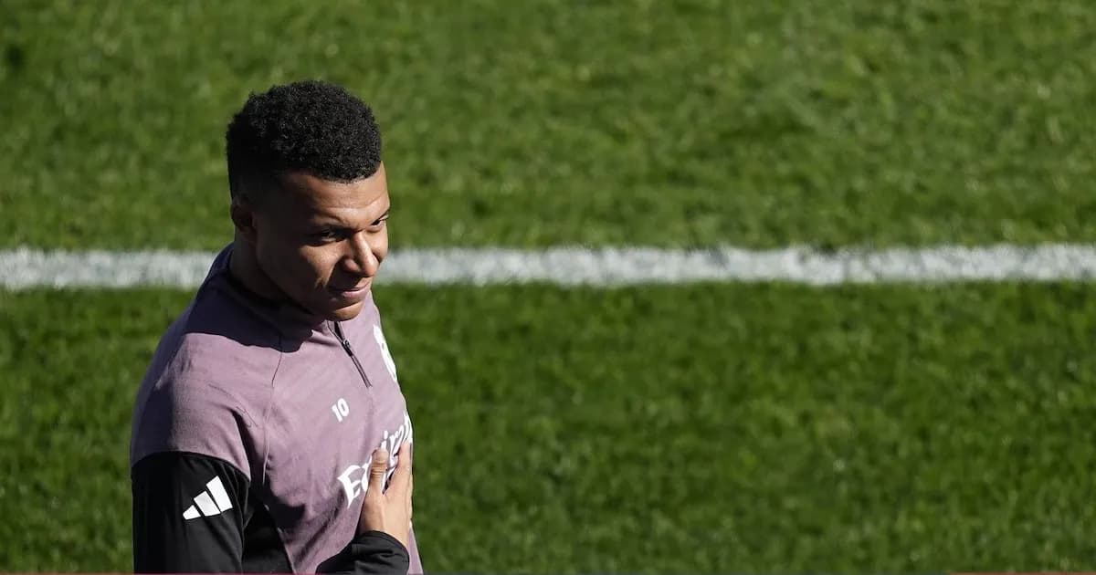 Mbappé regresa a los entrenamientos a días del Clásico contra el Barcelona