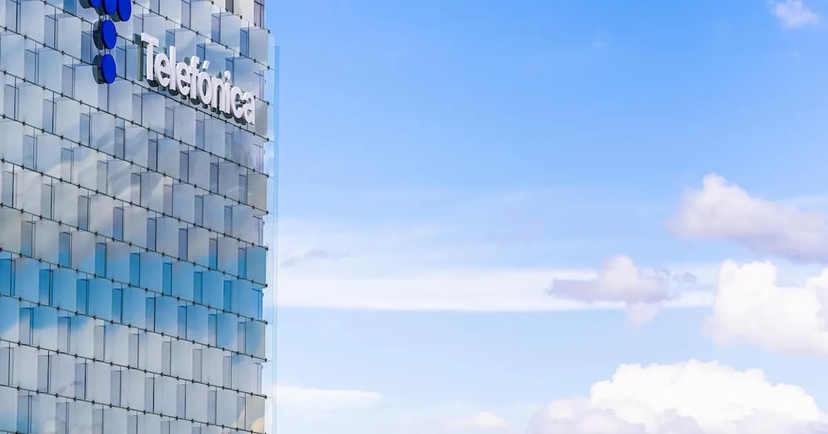 Telefónica reporta pérdidas de 4.318 millones en 2025, pero incrementa ingresos un 1,5%