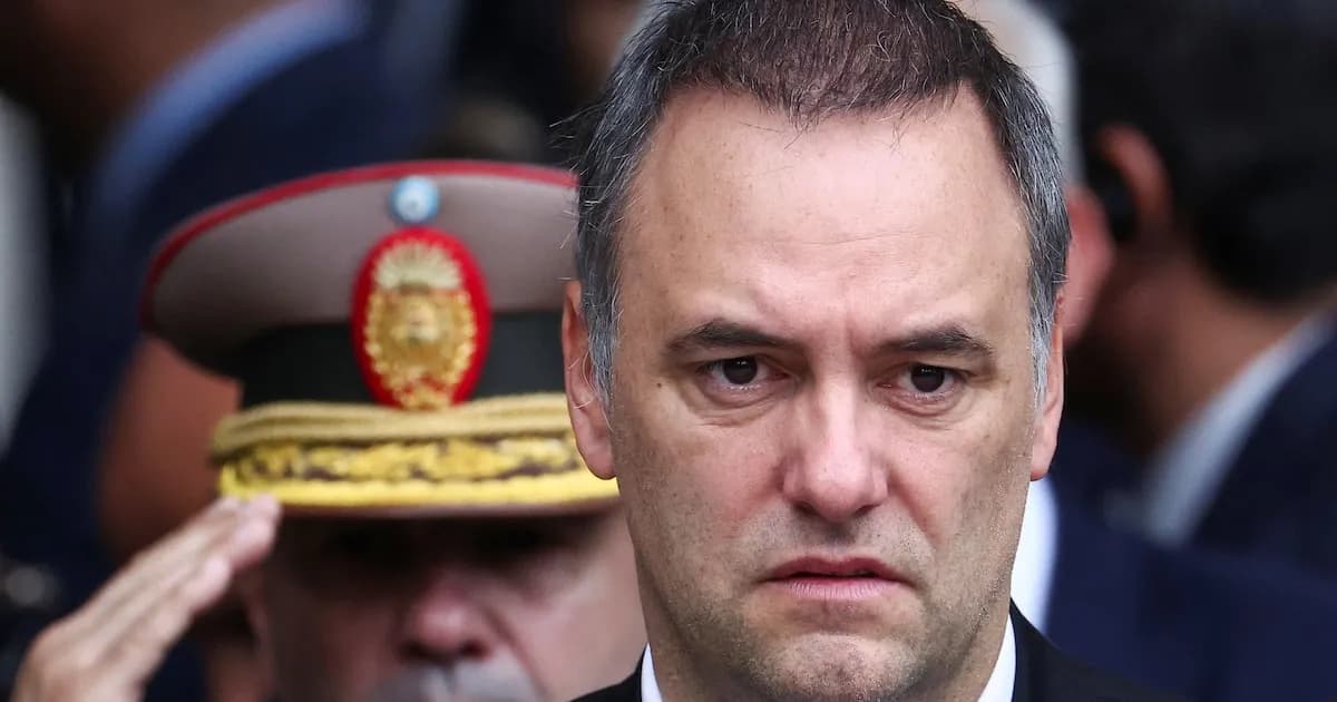 Controversia en el gabinete: Adorni y el testigo que lo compromete en la causa de enriquecimiento
