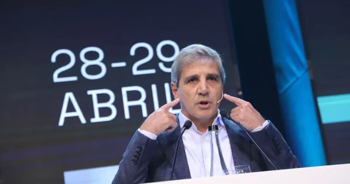 Luis Caputo enfrenta desafíos para implementar medida clave de reforma laboral