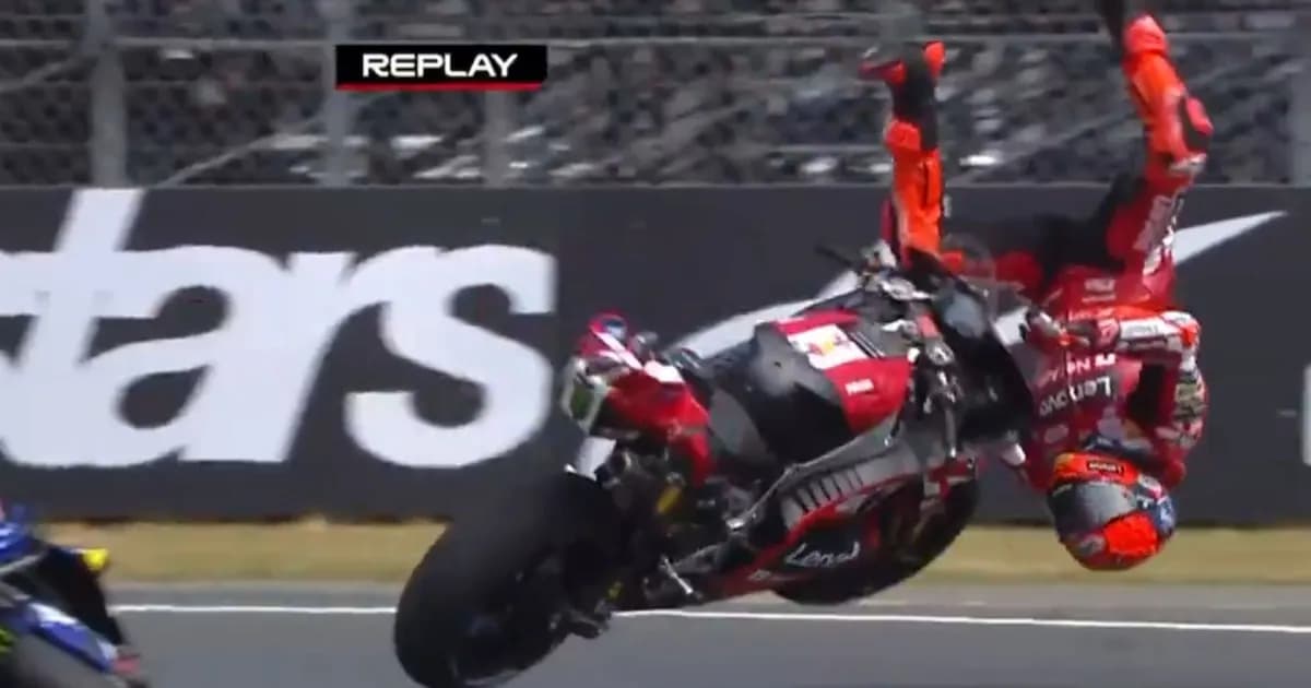 Marc Márquez sufre grave lesión en el pie tras caída impactante en Le Mans
