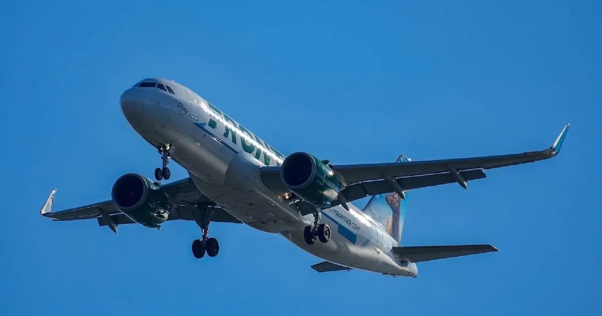 Trágico incidente en el aeropuerto de Denver: un avión atropella a un peatón