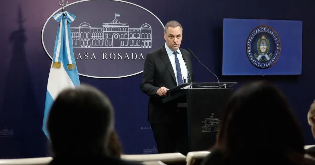 Manuel Adorni: Investigaciones revelan gastos mensuales de hasta u$s20.000