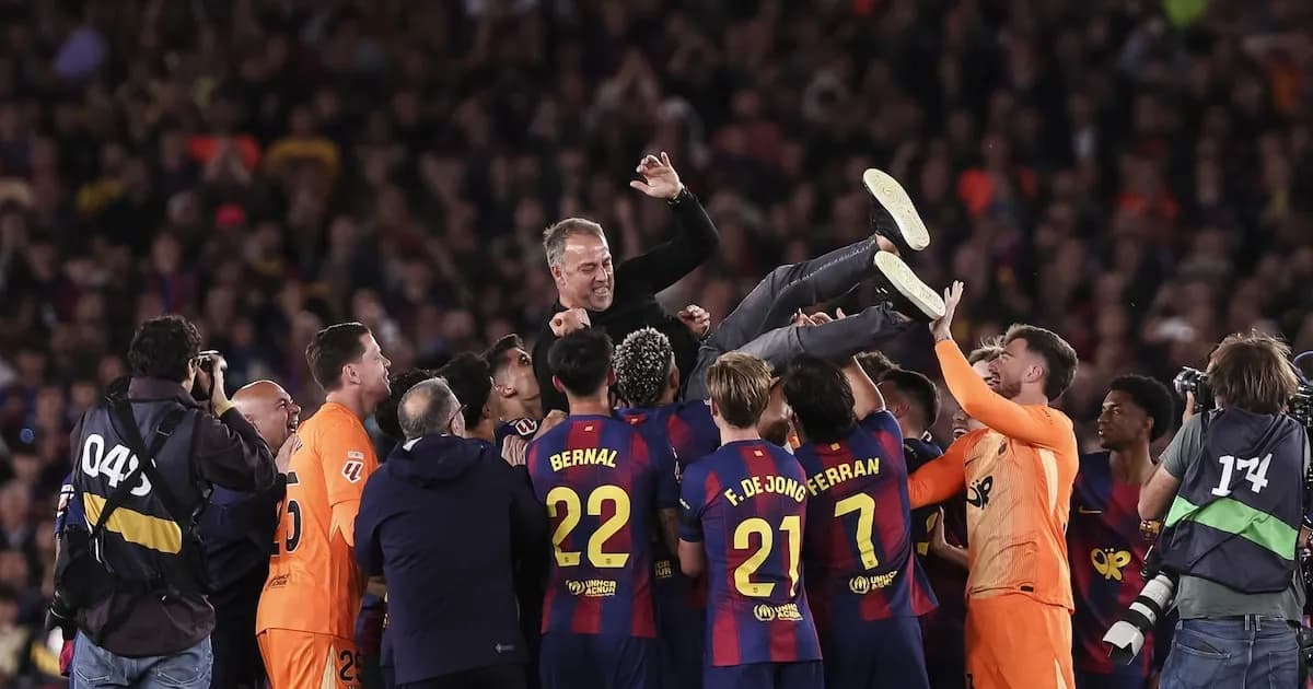 El Barcelona celebra su segundo título de Liga con un emotivo homenaje a Hansi Flick