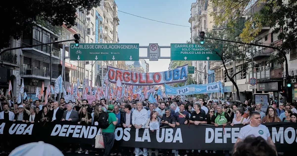 Universidades de Argentina se movilizan contra el ajuste y reclaman financiamiento