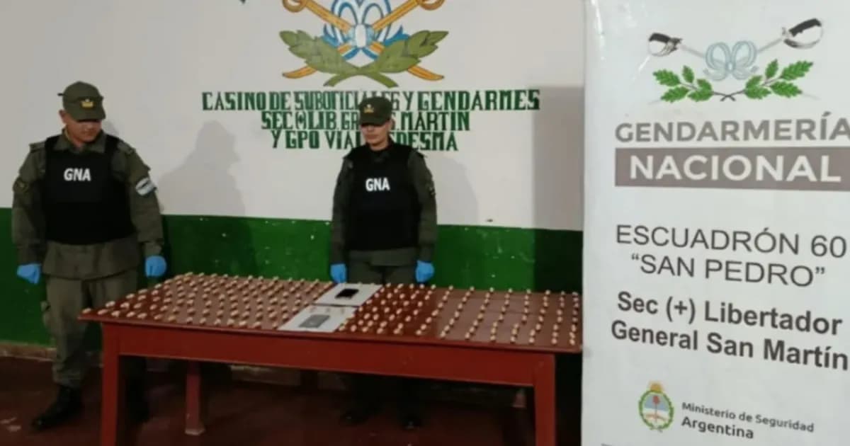 Detención de dos bolivianos en Jujuy por transportar más de 200 cápsulas de cocaína