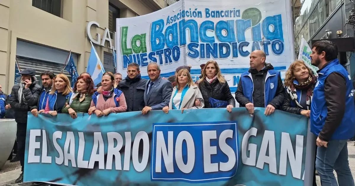 La Bancaria confirma paro nacional por despidos en el Hipotecario y el BCRA