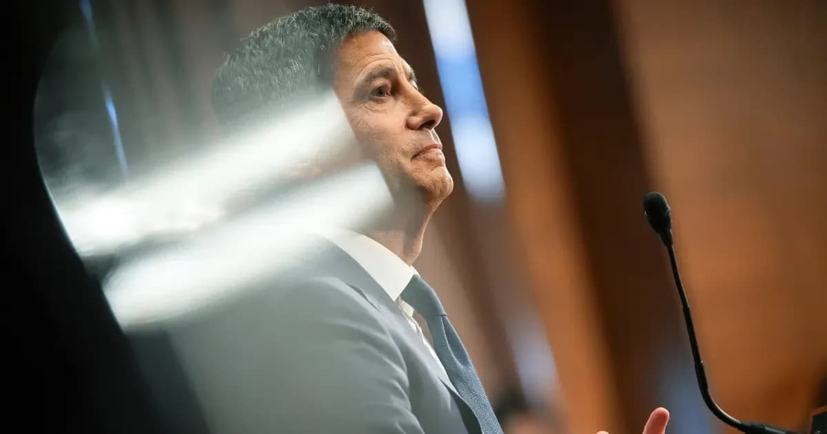 Kevin Warsh asume como nuevo presidente de la Reserva Federal de EE. UU.