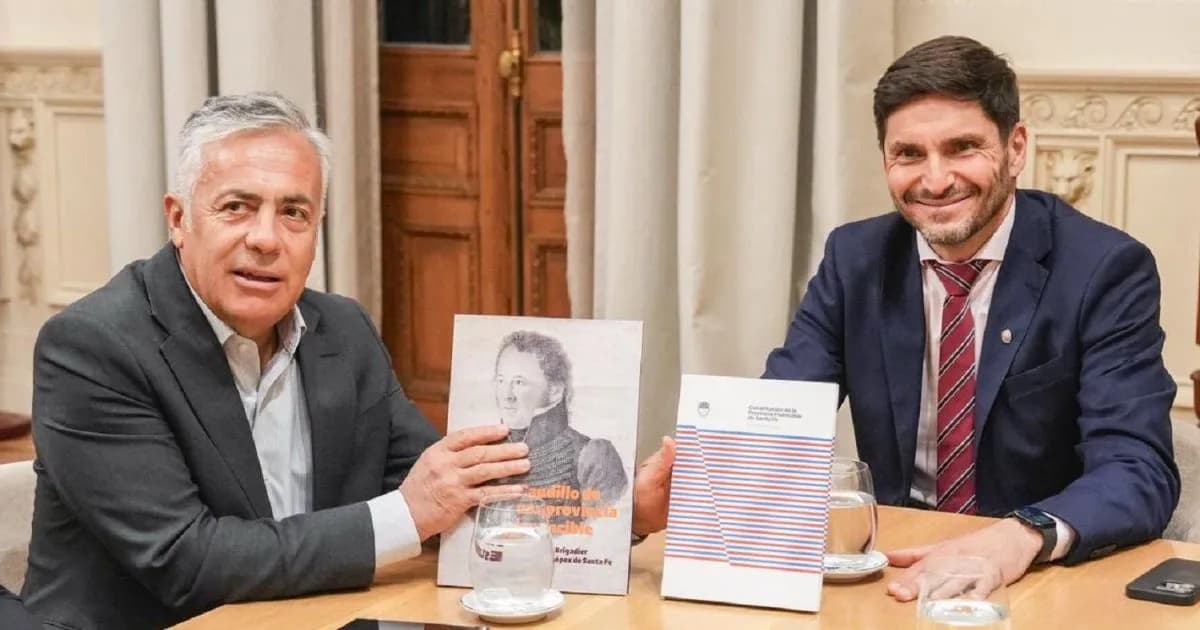 Pullaro impulsa una agenda federal en encuentro con gobernadores en Rosario