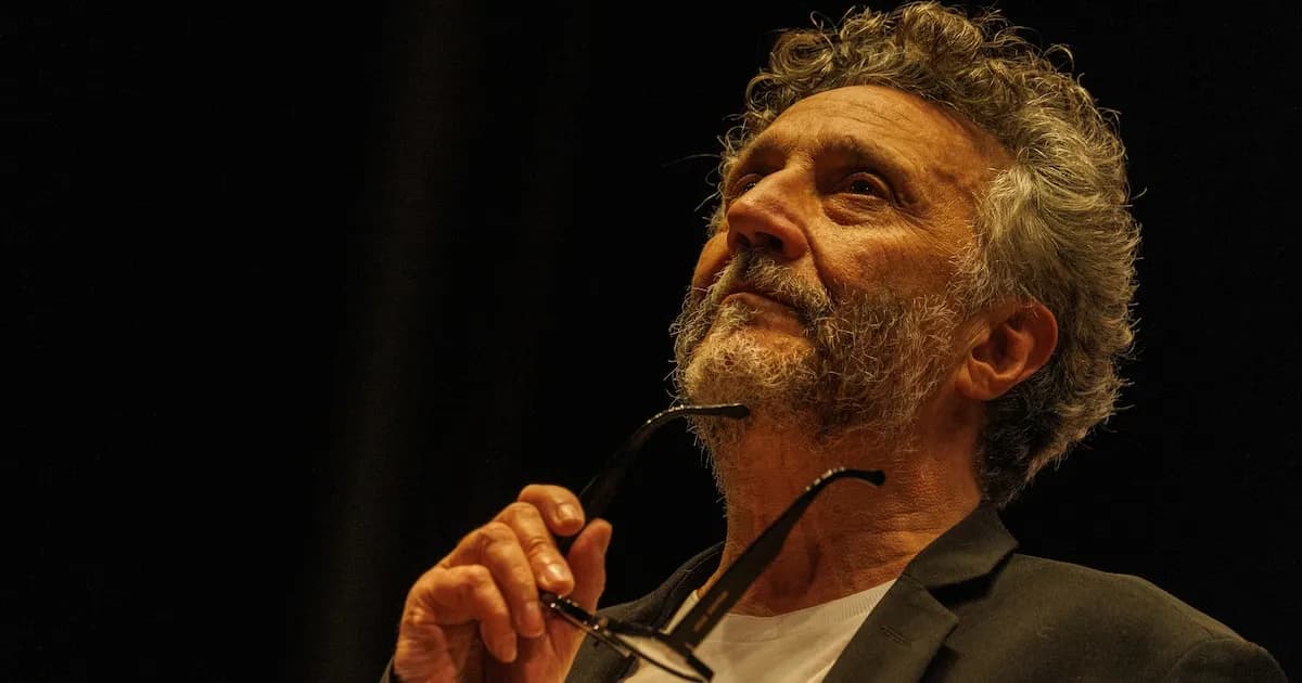 Fito Páez reflexiona sobre el poder transformador de la música en la Feria del Libro
