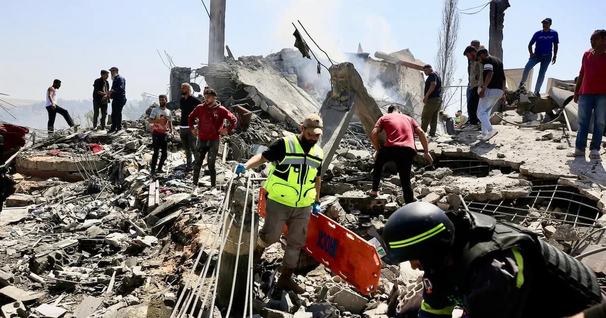 Ataque en Líbano deja seis muertos, entre ellos tres trabajadores de la salud