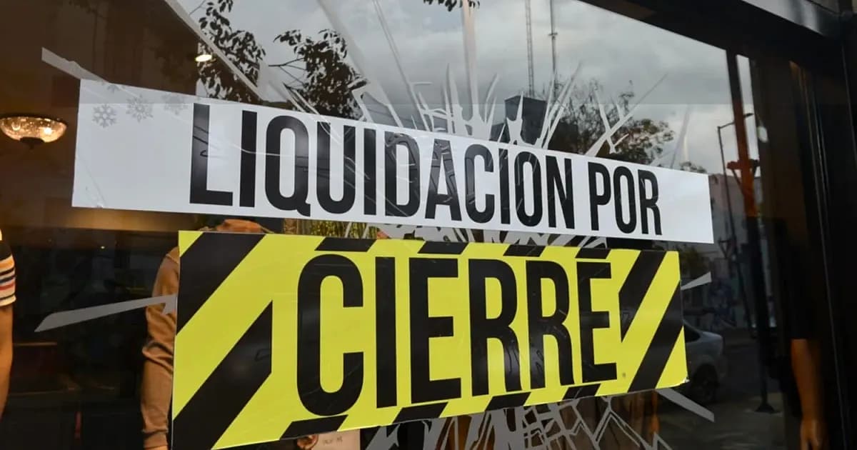 Crisis empresarial en Argentina: más de 13.000 compañías cerraron en un año y se perdieron 100.000 empleos