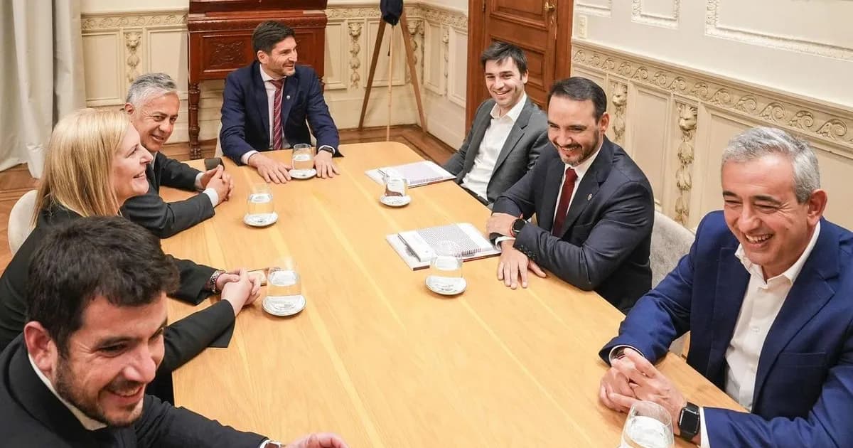 Gobernadores en la encrucijada: mediadores en la crisis del oficialismo argentino