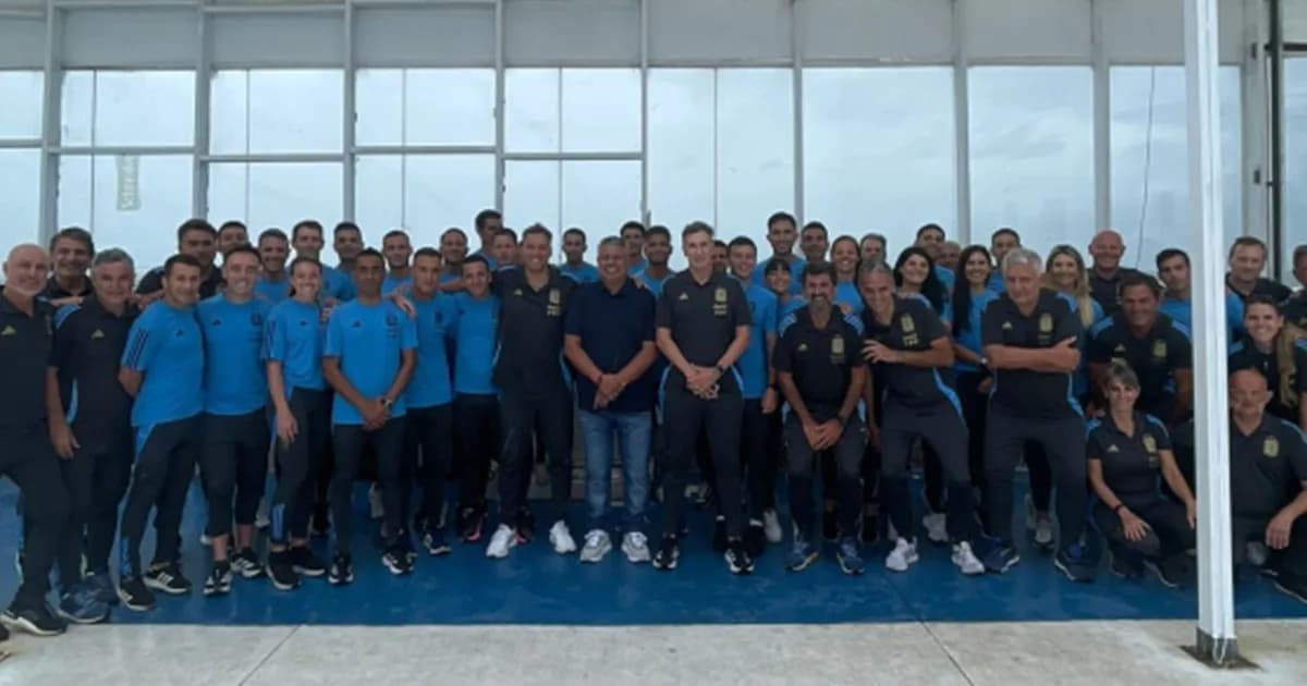 Los árbitros del fútbol argentino se suman al paro en apoyo a Chiqui Tapia y Pablo Toviggino