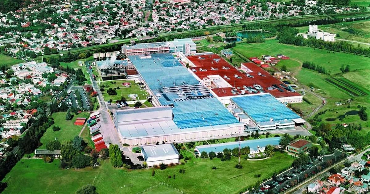 Gobierno: Días antes del cierre de FATE, Aluar compró por u$s27 millones una parte del predio del fabricante de neumáticos