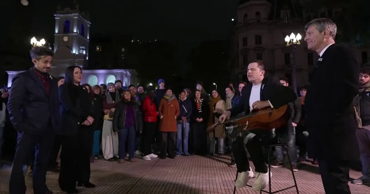 Nahuel Pennisi y Mario Pergolini celebran el 25 de mayo con un emotivo concierto en el Cabildo