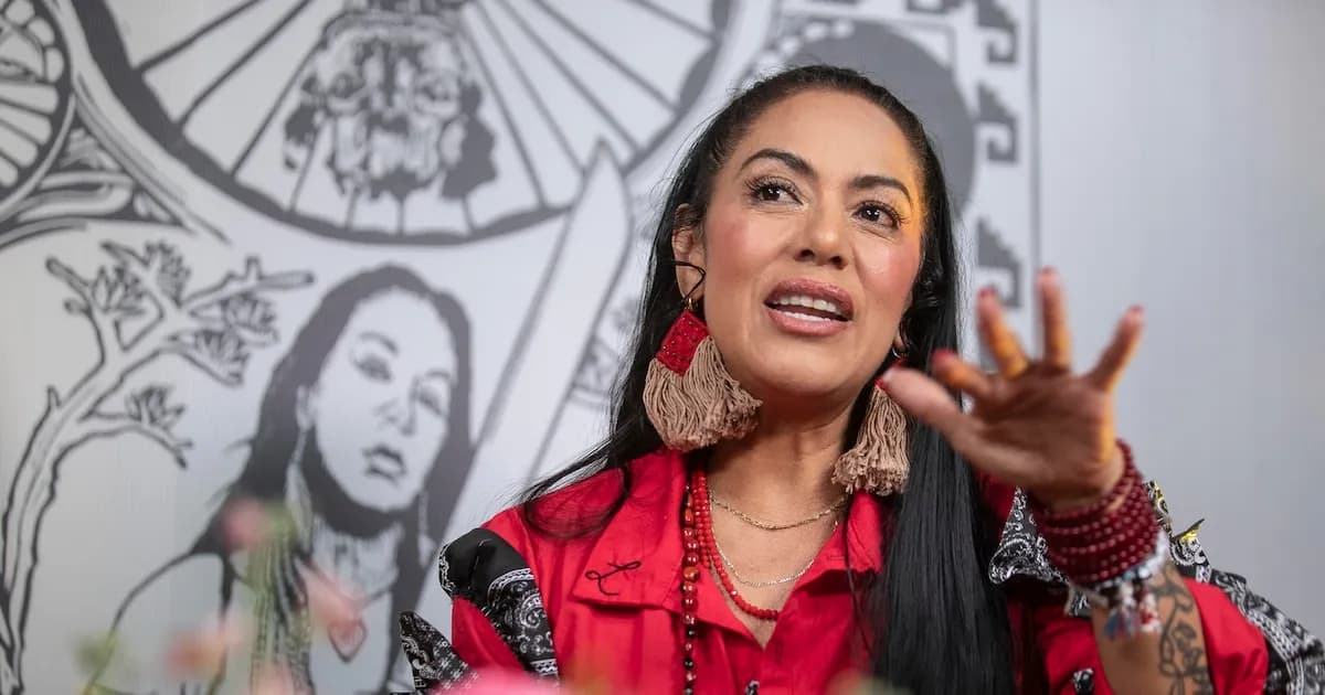Lila Downs rinde homenaje a sus raíces con su nuevo disco y su participación en el Mundial