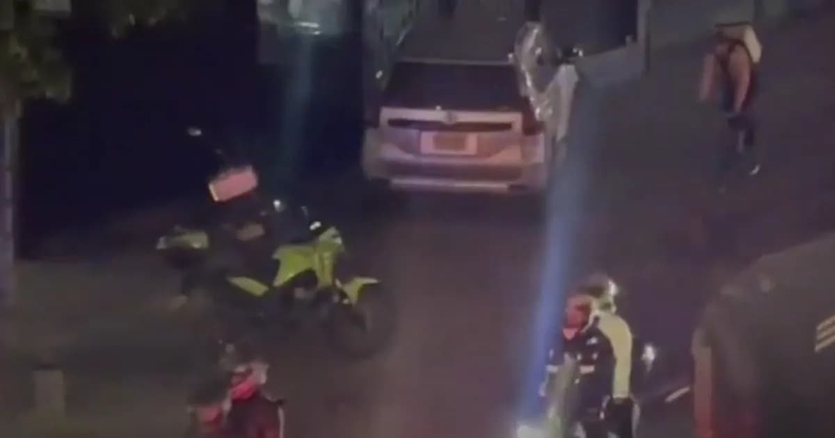 Robo de camioneta en Bogotá culmina en accidentada persecución policial