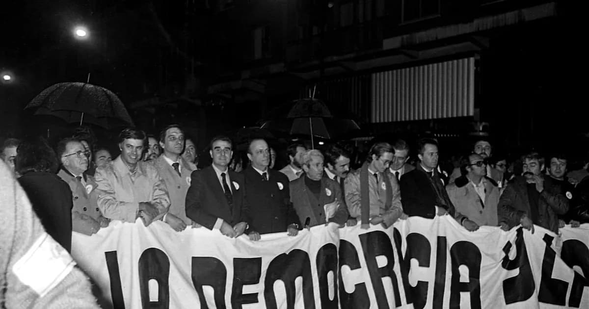 El Partido Comunista respalda al rey tras revelaciones del 23F sobre la extrema derecha