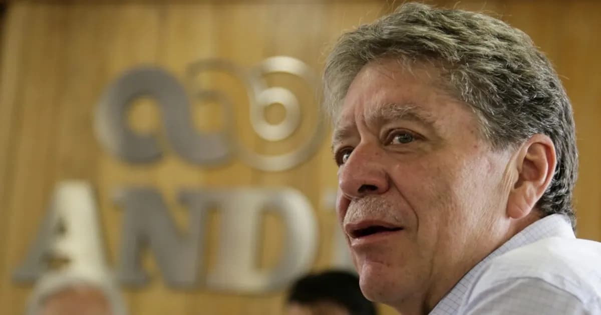 Bruce Mac Master crítica al Gobierno Petro por traslado de pensiones y sus consecuencias