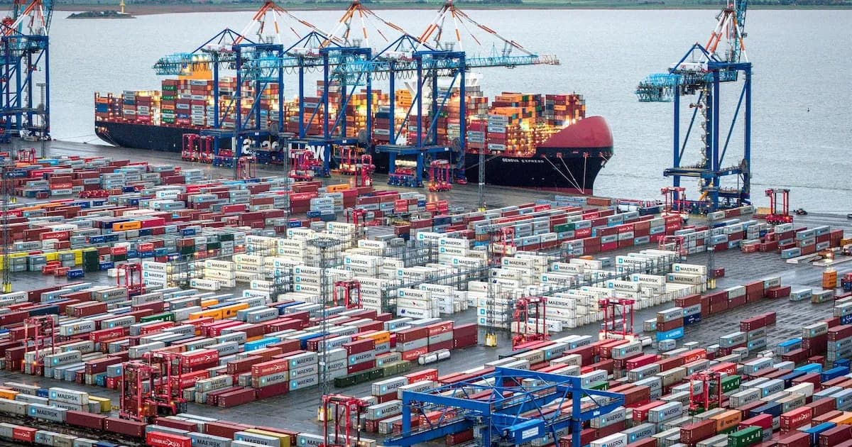 EEUU reduce su déficit comercial un 1,2% en abril gracias a las exportaciones de petróleo
