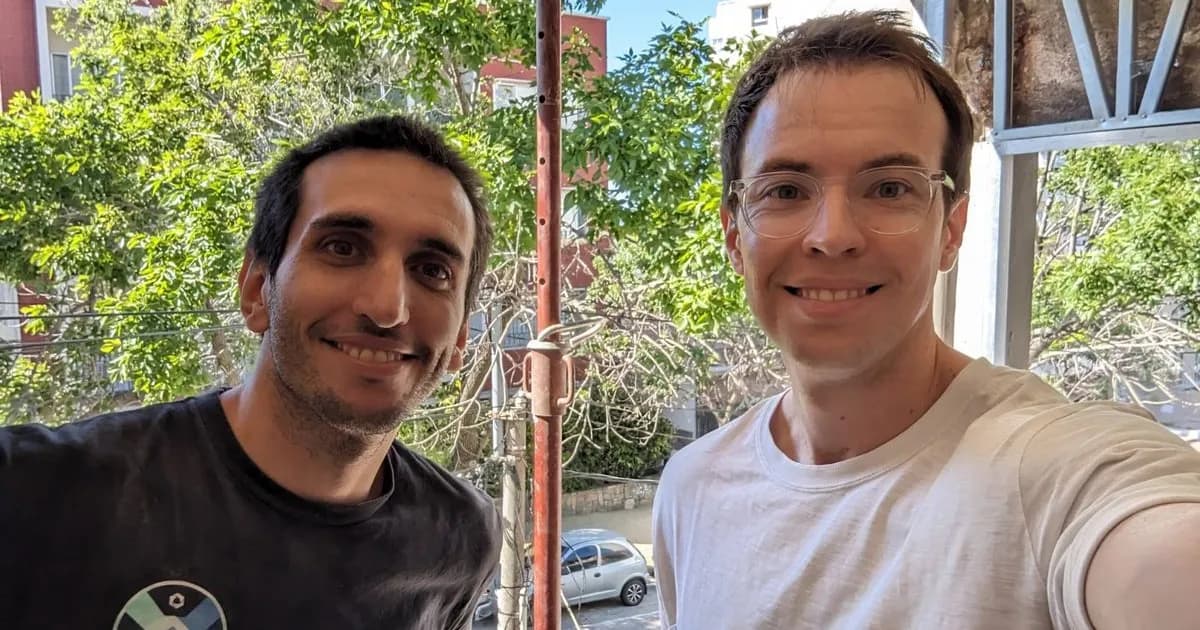 Emprendedores uruguayos lanzan startup de IA para el sector inmobiliario en Argentina