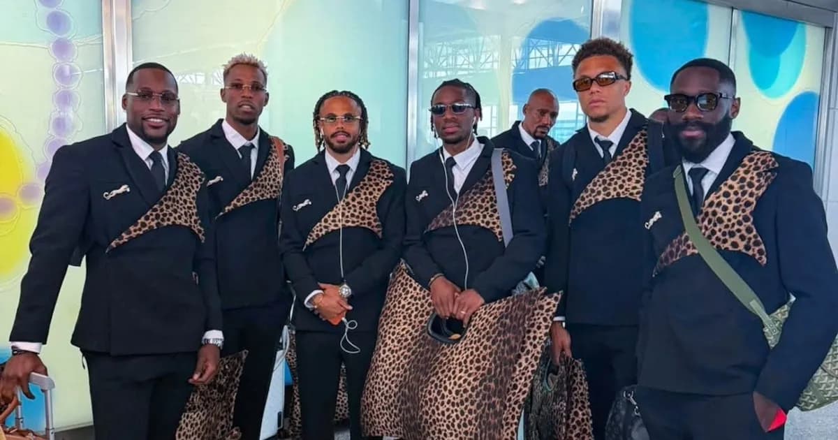 El significado del traje con broche de leopardo de la selección congoleña en el Mundial