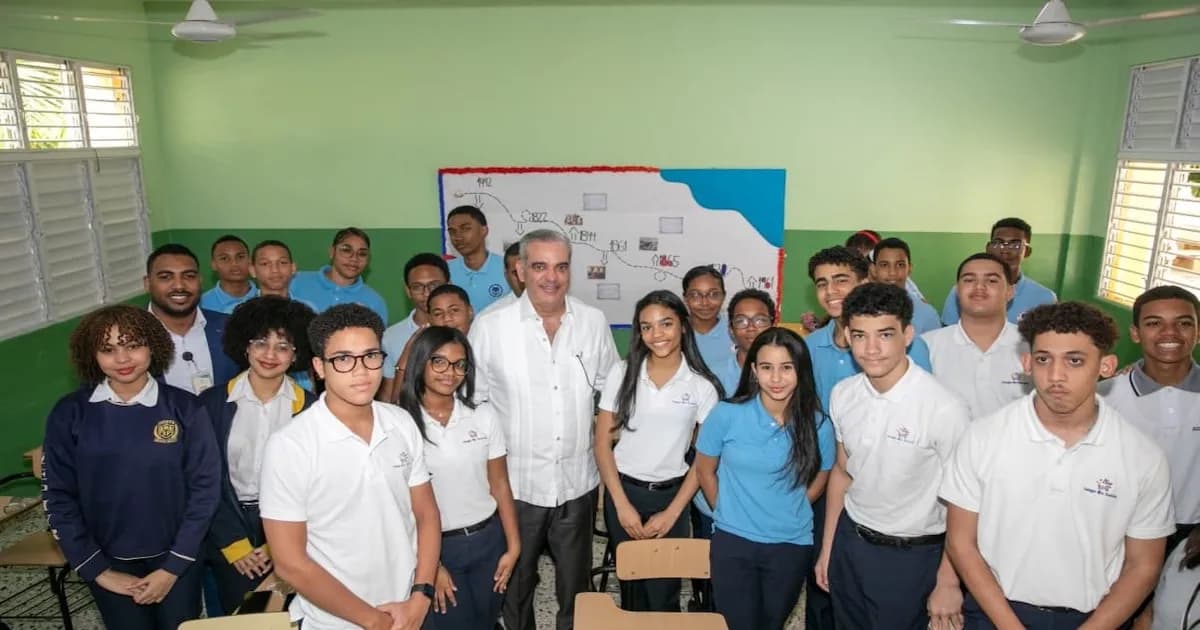 República Dominicana avanza en educación y digitalización para el futuro de los jóvenes