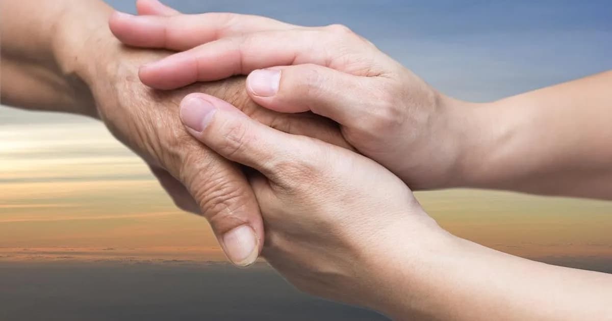 Aumento en el uso de hospicios entre adultos mayores tras UCI