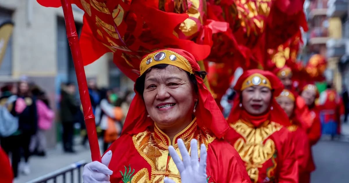 Madrid celebra el cierre del Año Nuevo Chino con una gran carrera y actividades culturales