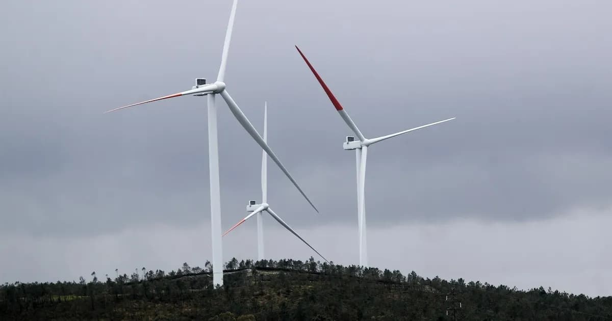 España reduce a la mitad el impacto del gas en el precio industrial de la luz frente a la media europea