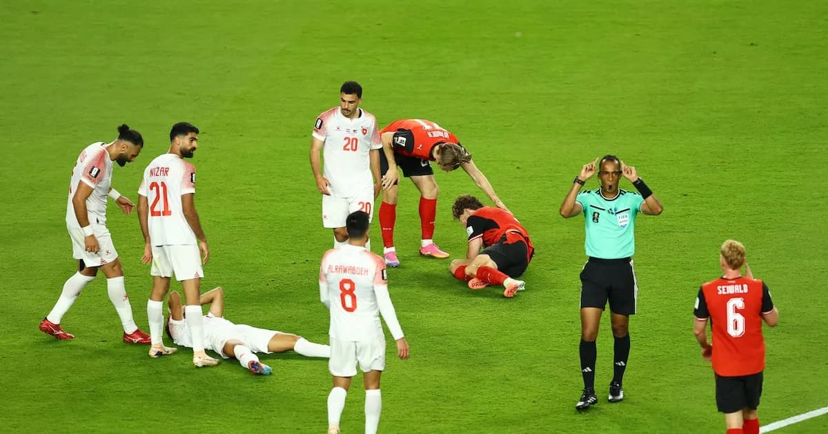 Austria se prepara para enfrentar a Argentina con Stefan Posch y su innovadora férula facial