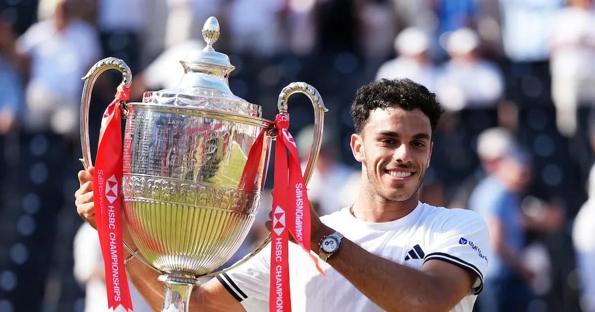 Cerúndolo y Tiafoe brillan en Queen's y Halle, marcando hitos en la temporada