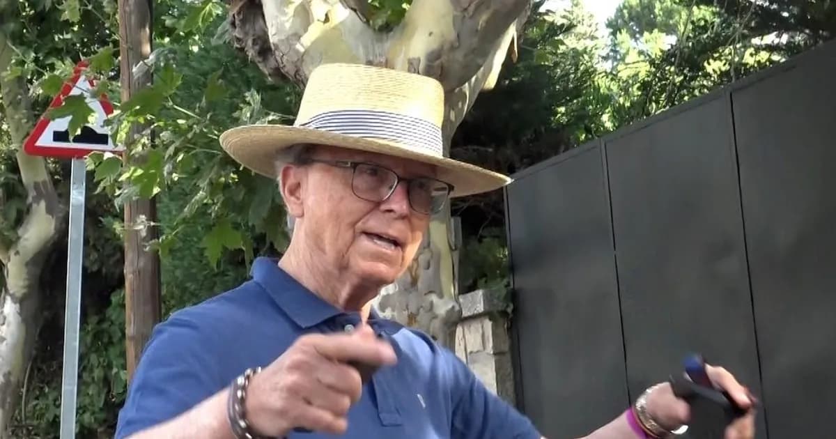 Ortega Cano celebra su inclusión en el biopic de Rocío Jurado con danza en la calle