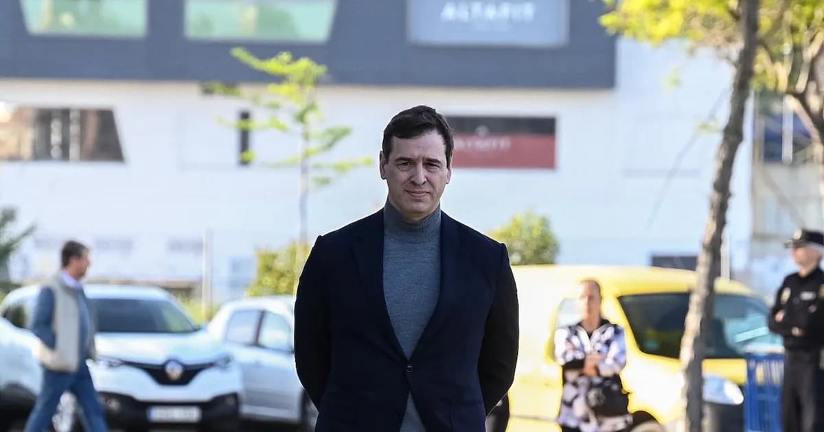 El hermano de Pedro Sánchez se presentará en la Audiencia de Badajoz para recibir una citación