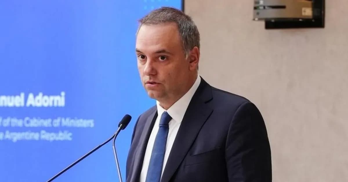 Manuel Adorni en la mira: Investigan compras de tecnología con tarjetas ajenas
