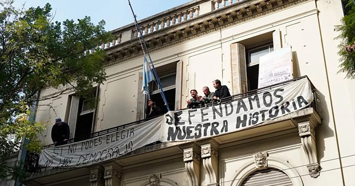 Juan Grabois procesado y embargado por la ocupación del Instituto Perón