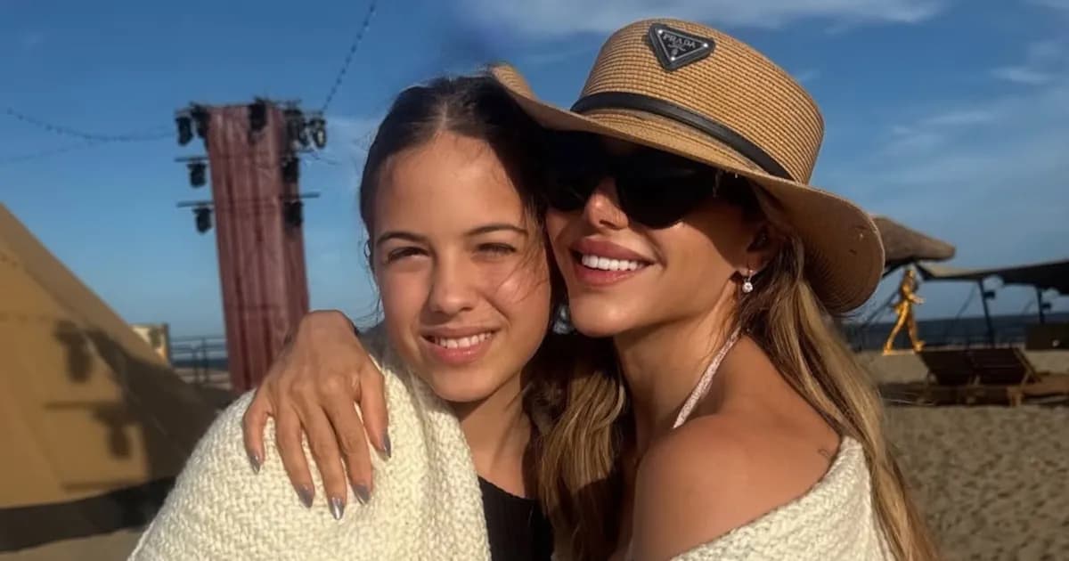 Evangelina Anderson y sus hijas disfrutan de Marbella en un viaje lleno de especulaciones