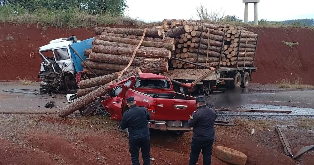 Tragedia en Misiones: joven robó camioneta y murió en choque que dejó tres víctimas