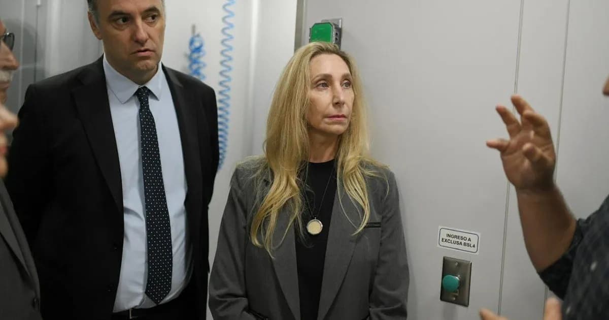 Reacciones tras la renuncia de Manuel Adorni al Gabinete: un silencio que habla