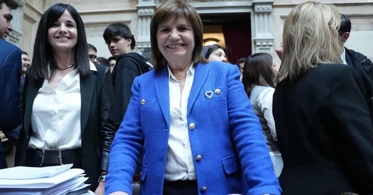 Patricia Bullrich busca retomar el control del Senado tras la salida de Manuel Adorni