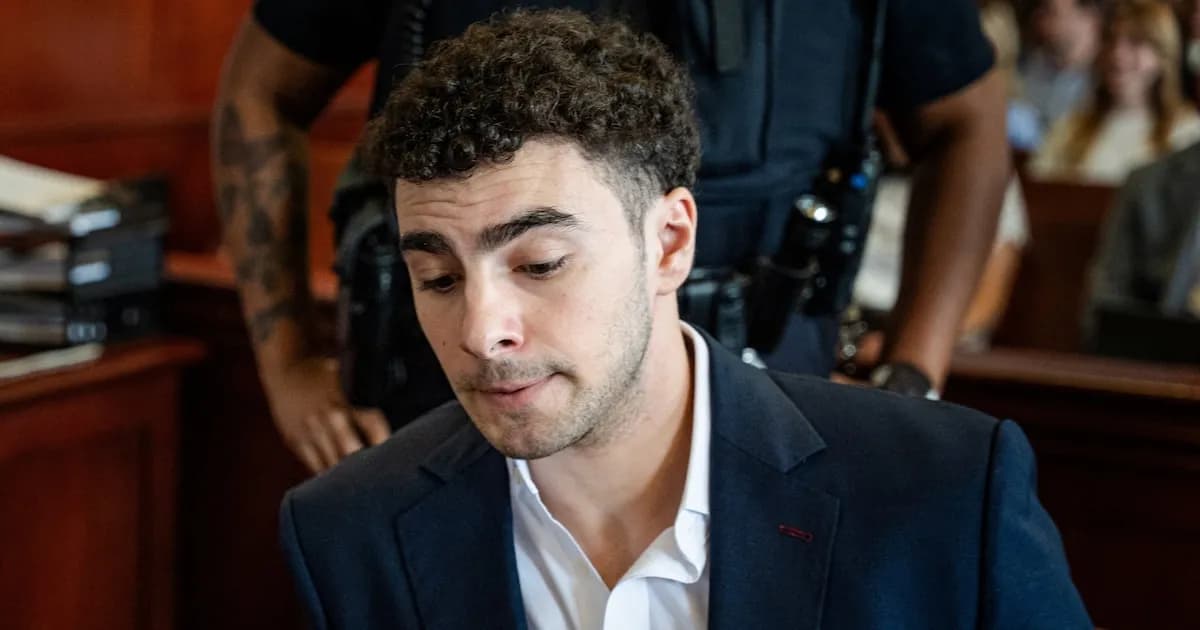 Juicio a Luigi Mangione se retrasa hasta 2027 por el asesinato del CEO de UnitedHealthcare