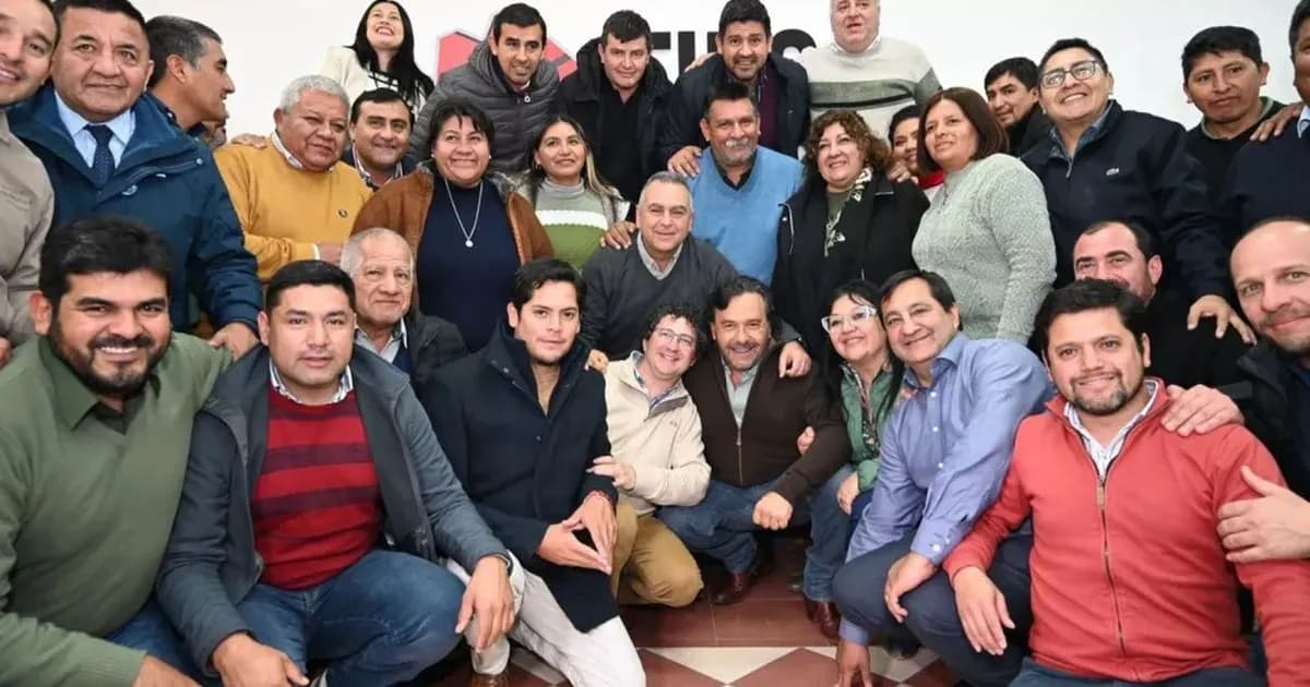 Gustavo Sáenz instó a intendentes a priorizar el bienestar social ante la crisis económica