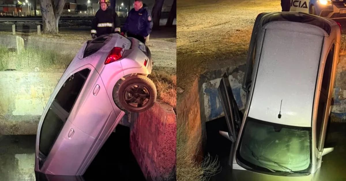 Accidente en Neuquén: joven borracho cae con su auto en un desagüe helado