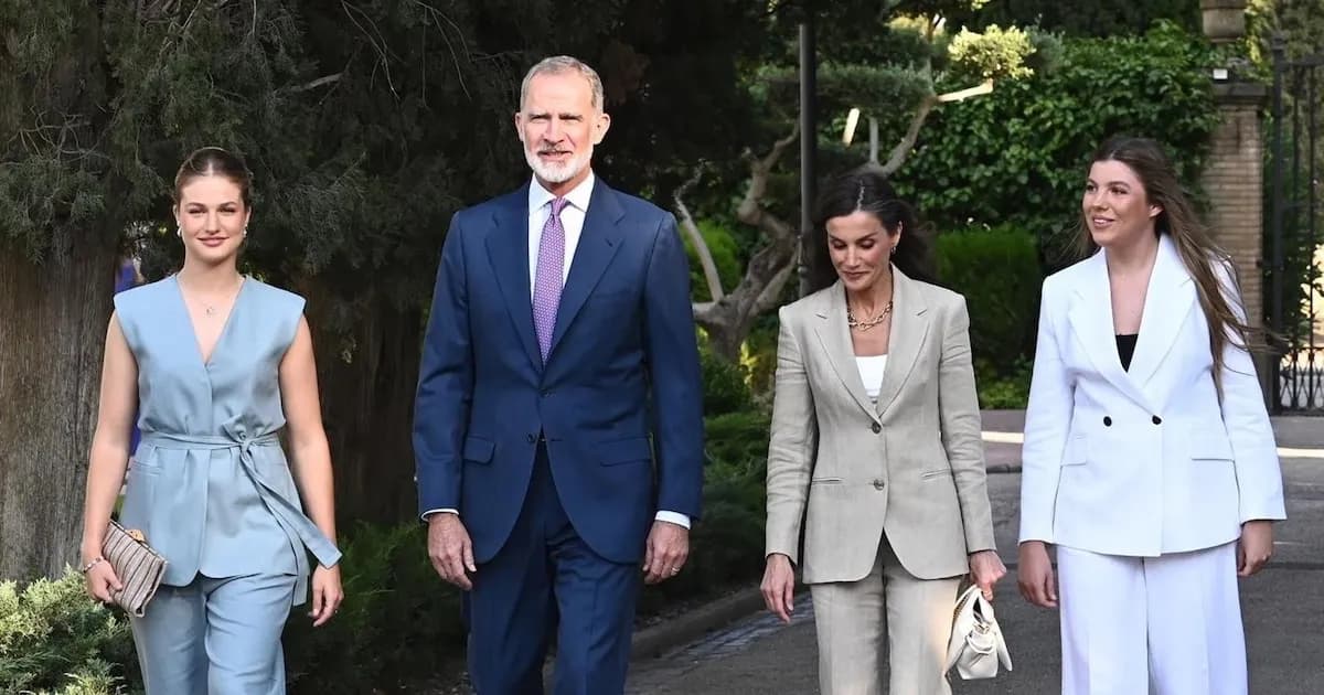La Infanta Sofía deslumbra en su primer discurso público junto a la Reina Letizia y la Princesa Leonor