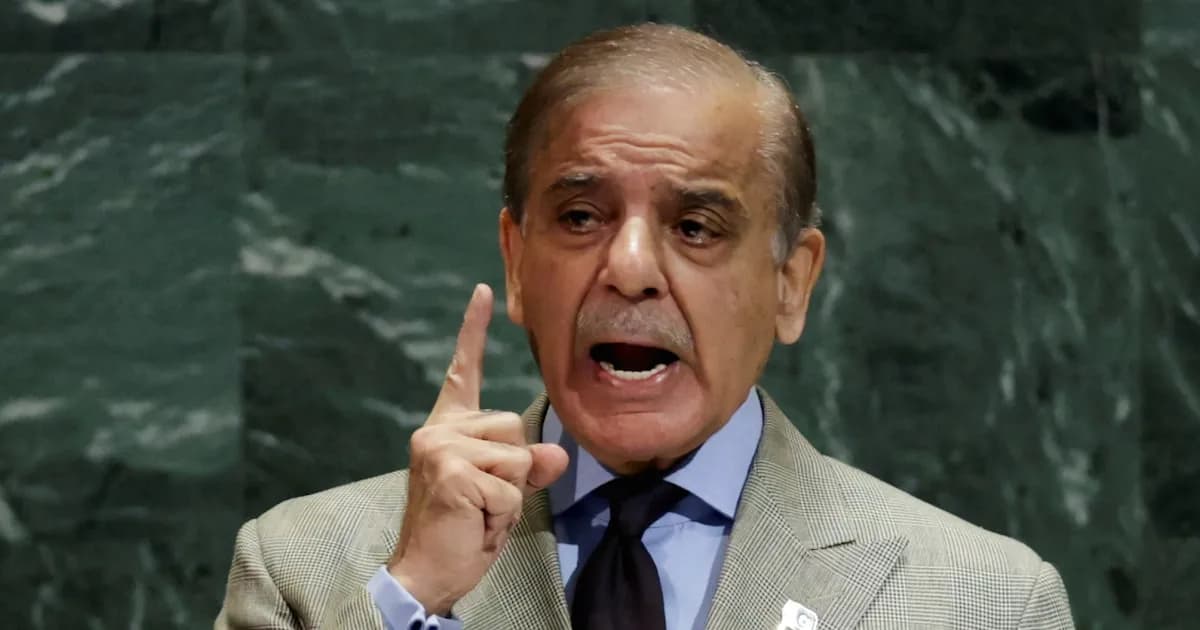 Pakistán declara guerra a Afganistán y advierte sobre represalias contundentes