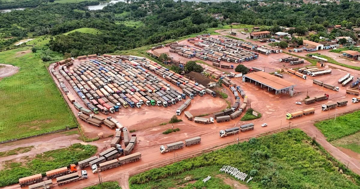 Camiones varados en Brasil por récord de soja destinada a China